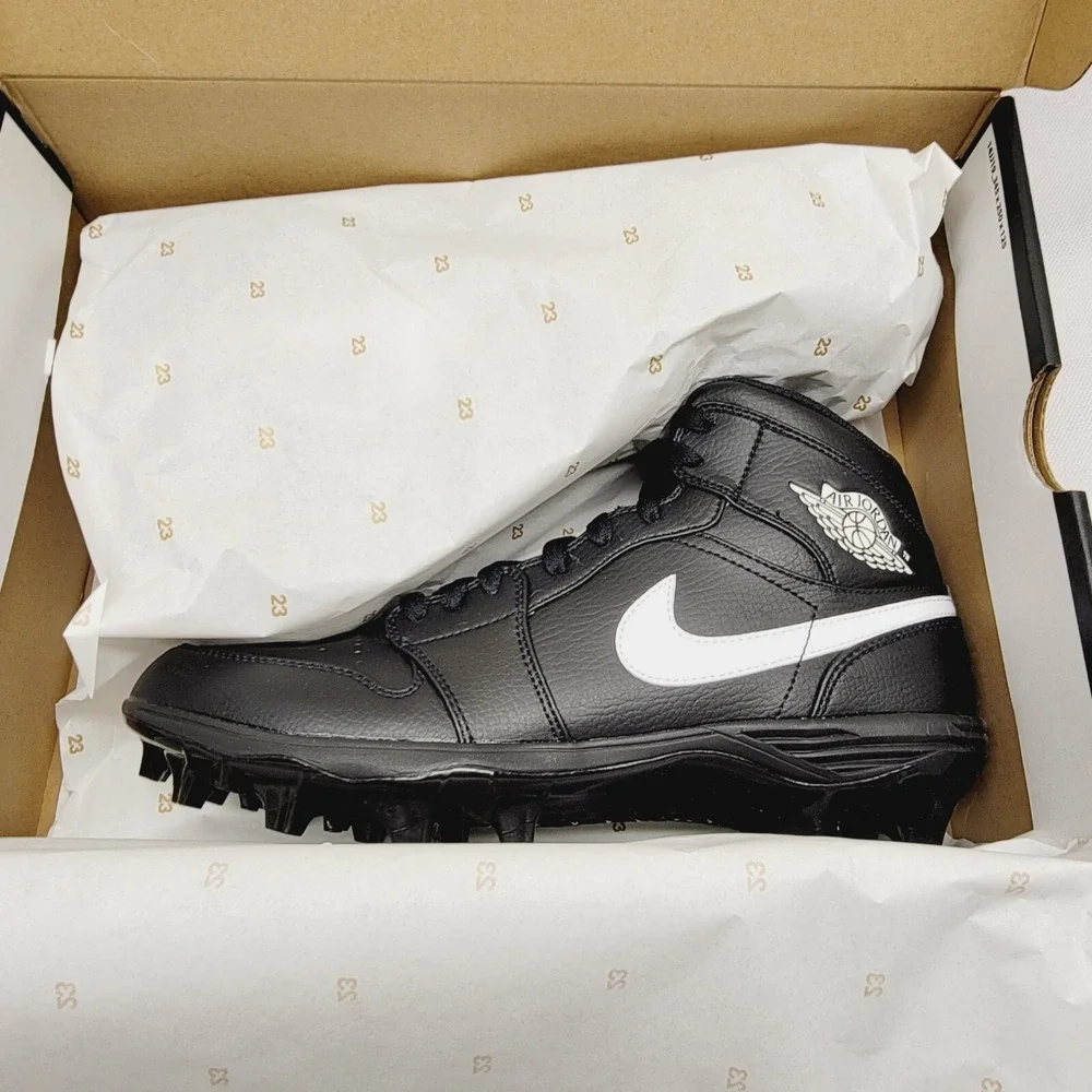 Air Jordan 1 Mid TD Football‎ Cleats Men's Size 10 Black White Swoosh FJ6805-001
